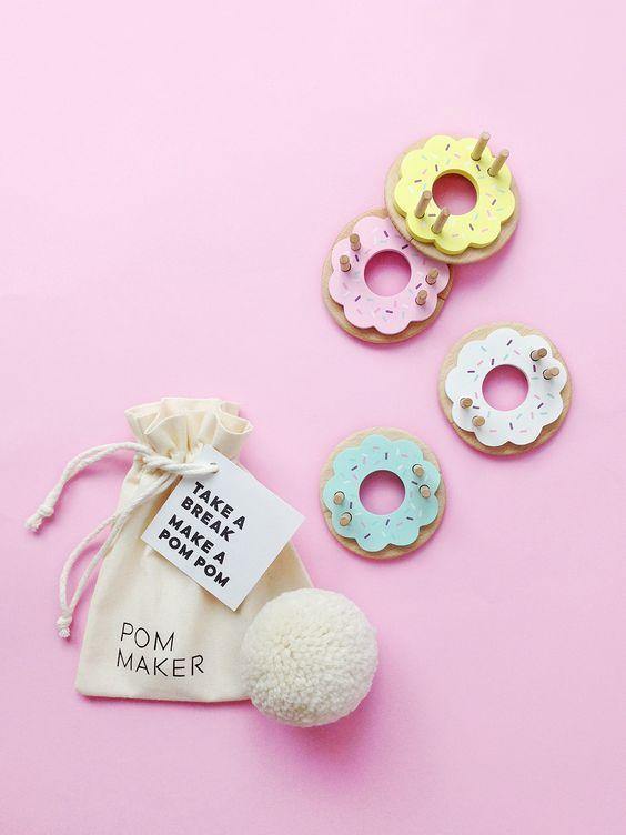 Pom Maker