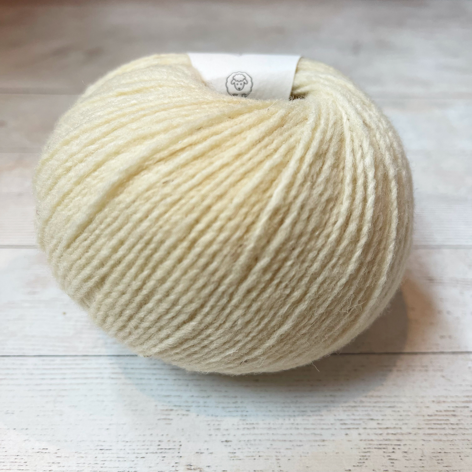 Cautiva by Wooldreamers