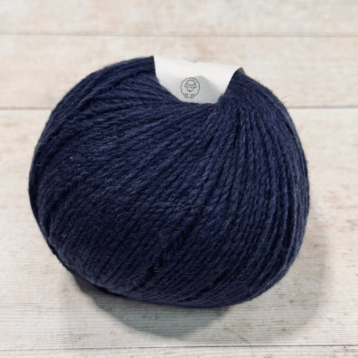 Cautiva by Wooldreamers