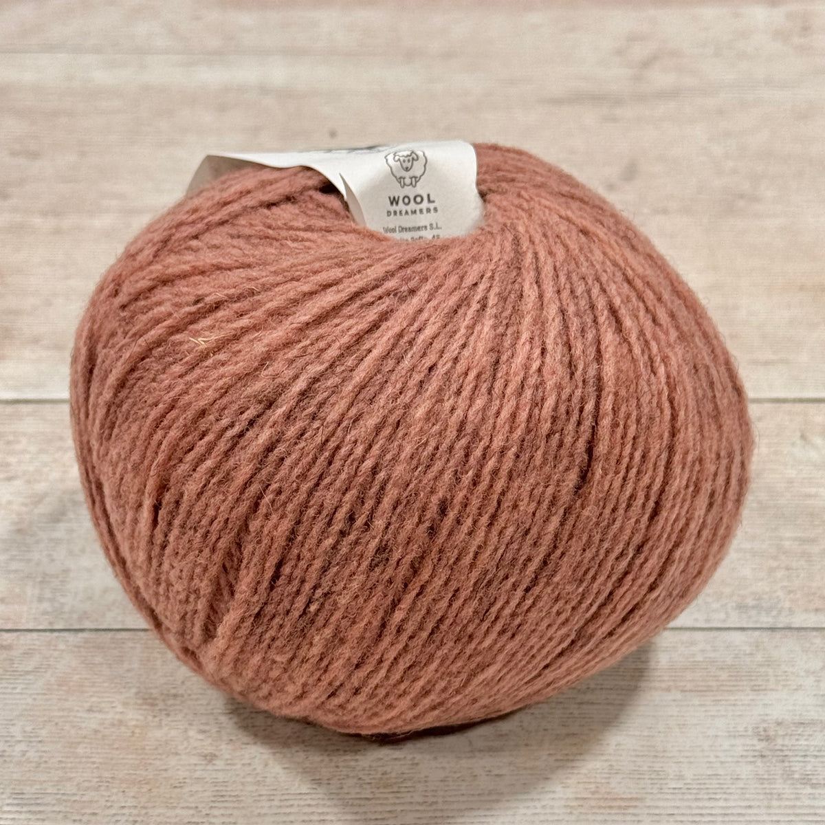Cautiva by Wooldreamers