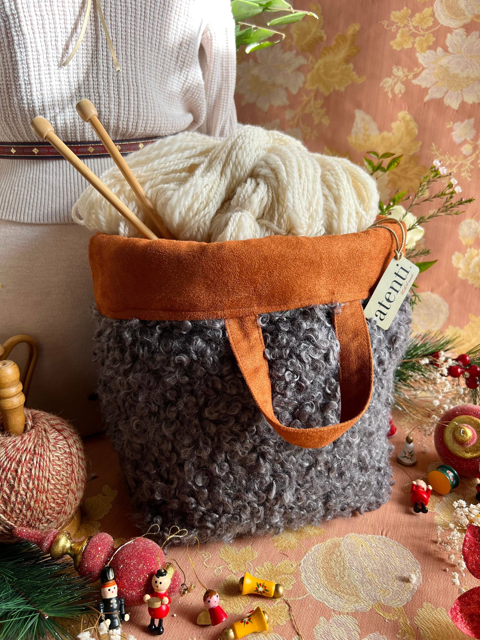 Knitting and Crochet Organizer Project Bag: Curly Cute Charcoal Hope Basket