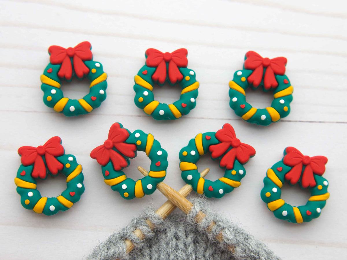 Christmas Wreath | Stitch Stoppers Fox & Pine Stitches