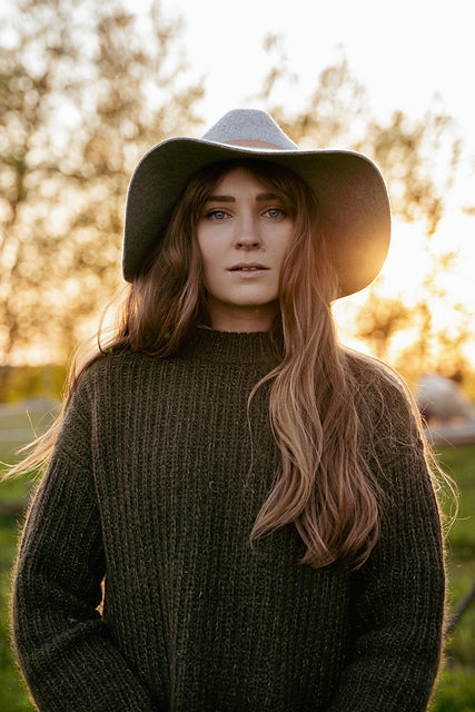 Lakeside Stitches - Gentle Knits from the North