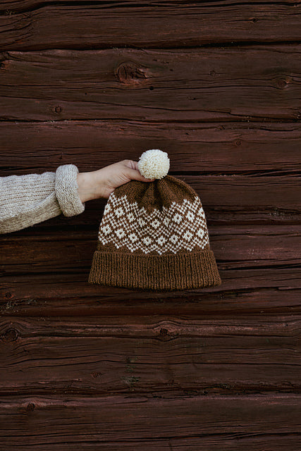 Lakeside Stitches - Gentle Knits from the North