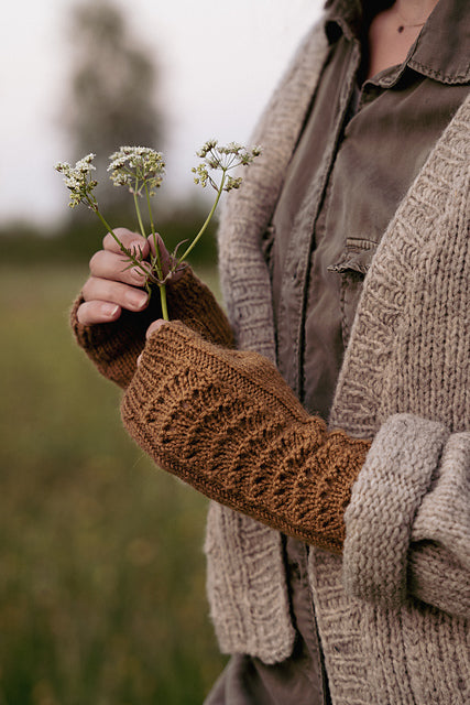 Lakeside Stitches - Gentle Knits from the North