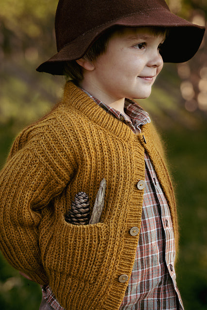 Lakeside Stitches - Gentle Knits from the North