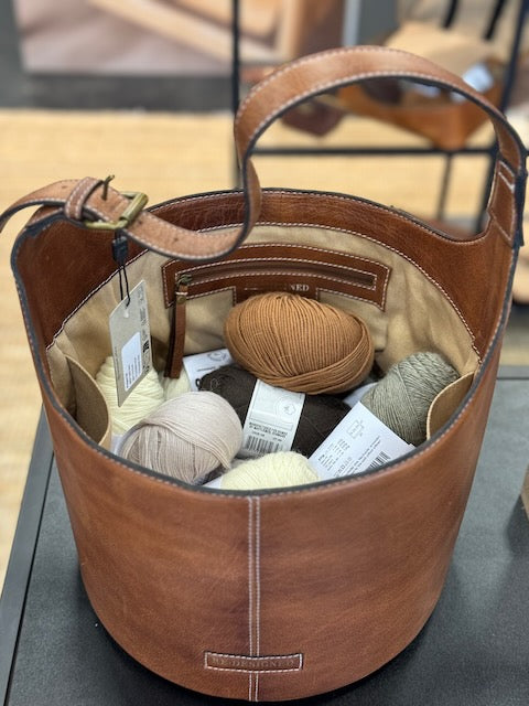 Project 50: Lid for Project 26 Yarn Barrel by Re:Designed Re:Designed