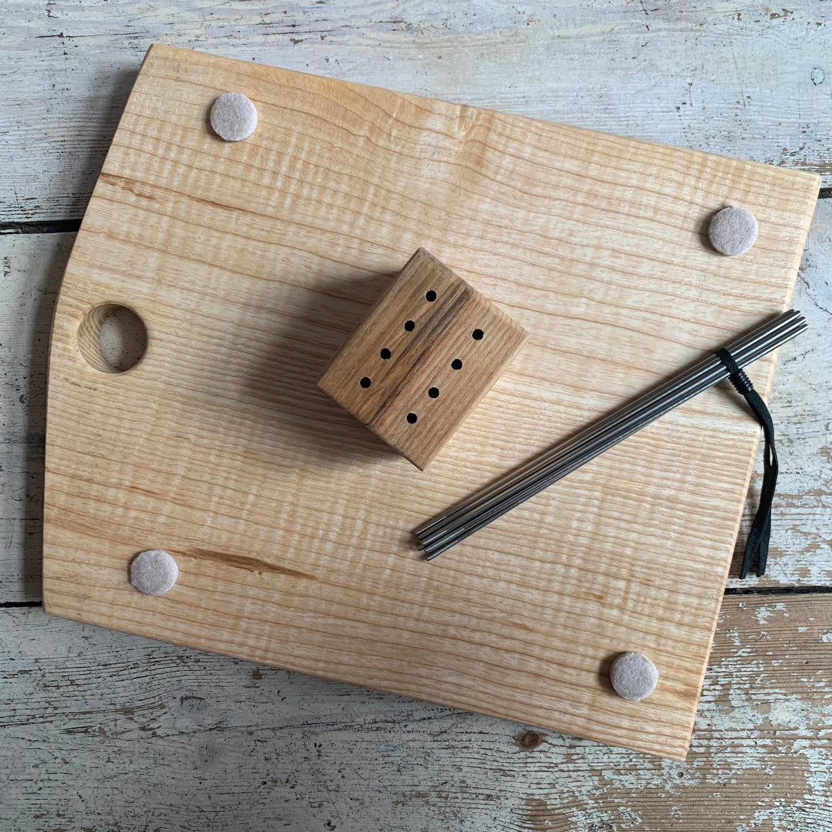 Blocking Board & Pins - English Oak tribeyarns