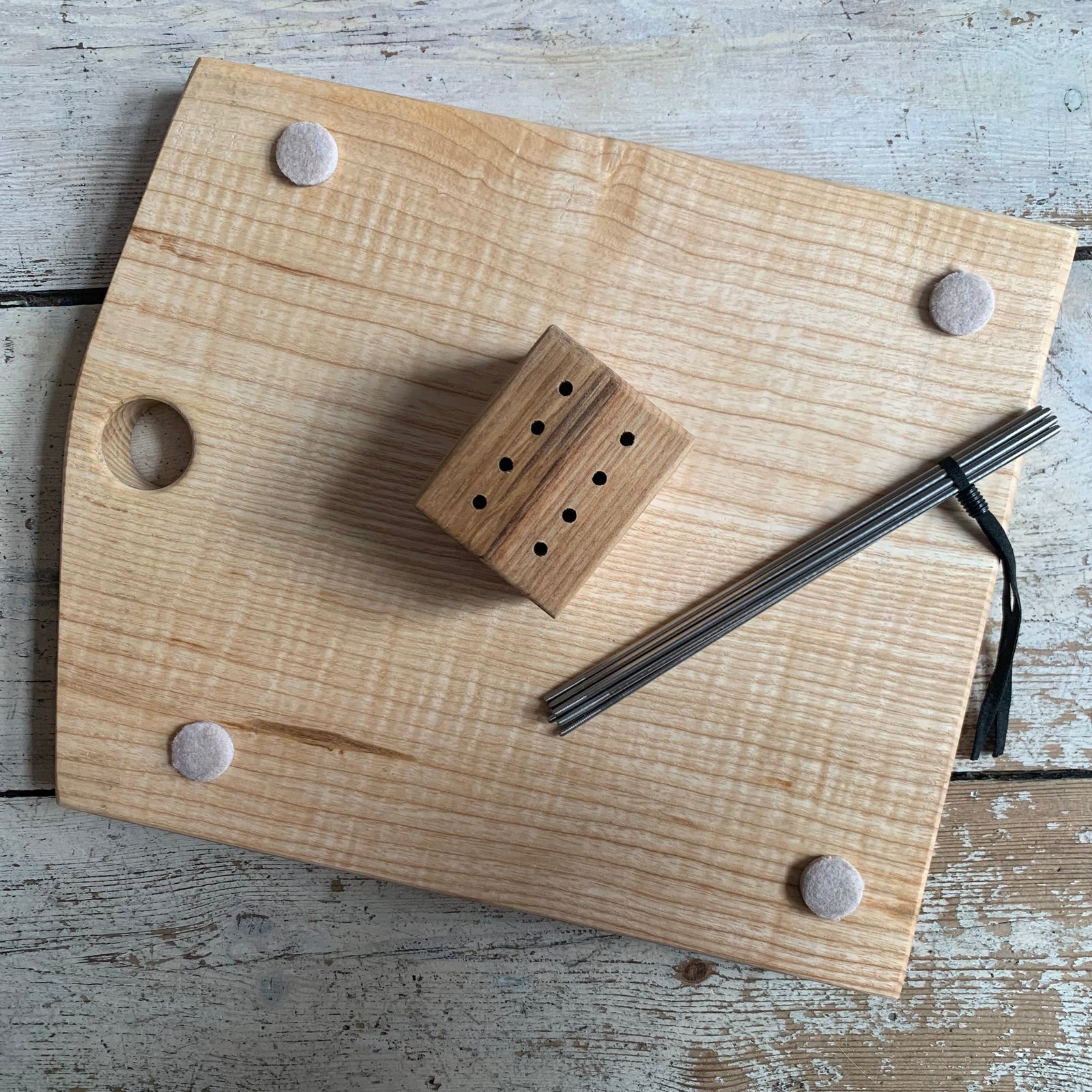 Blocking Board & Pins - English Oak tribeyarns