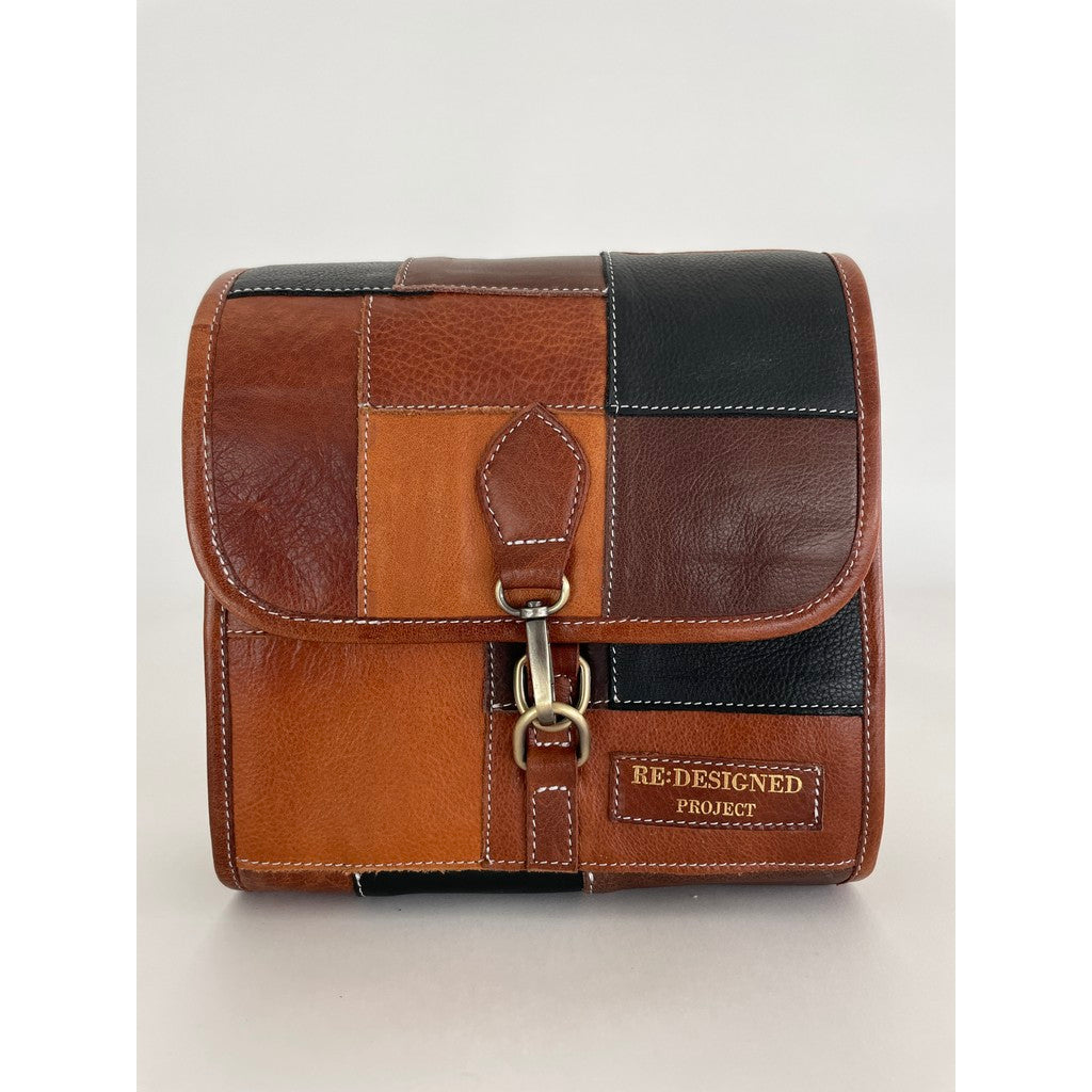 Torn&Cut 93 Circular Needle Case by Re:Designed