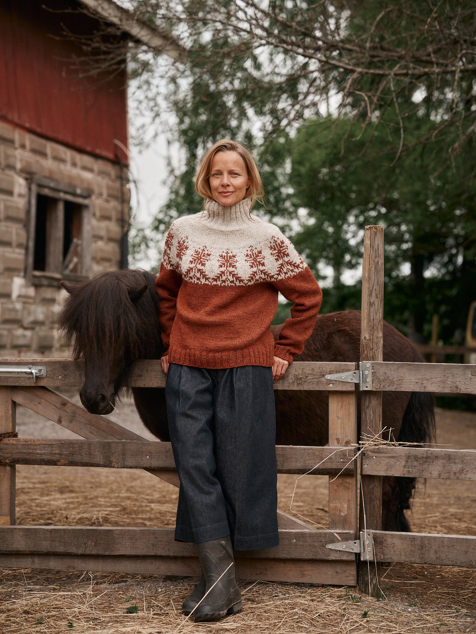 Knitted Kalevala III by Jenna Kostet
