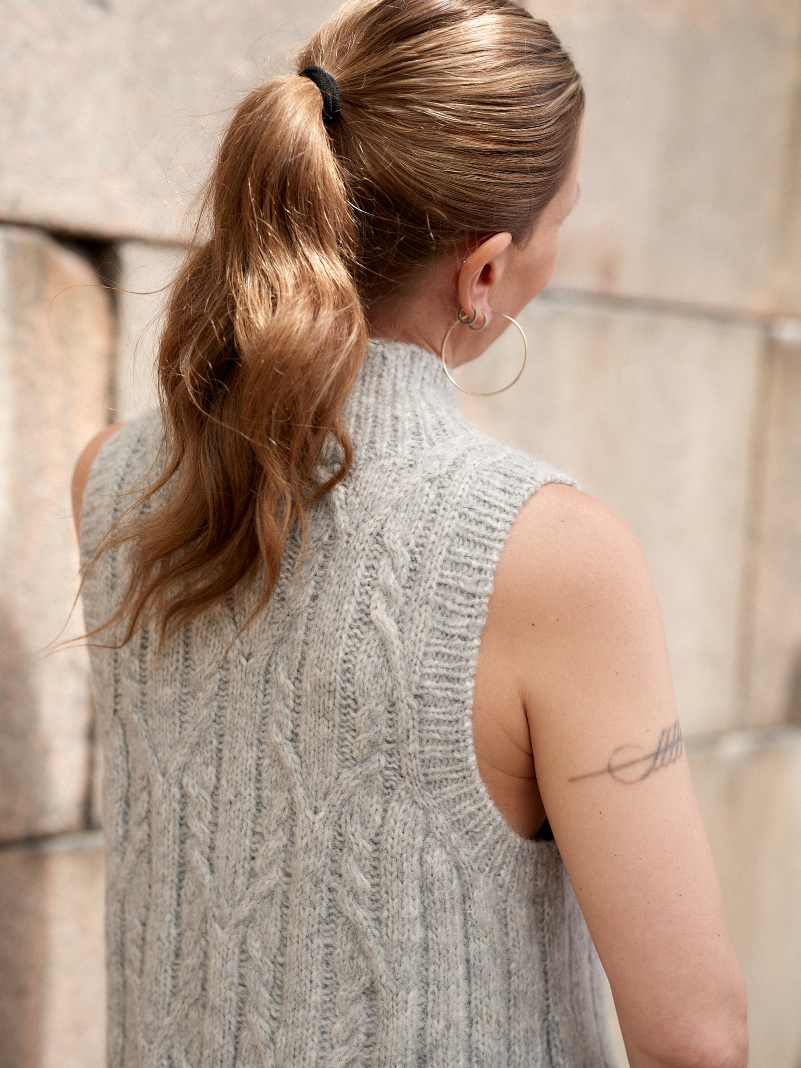 Nordic Chic: Knitting a Modern Wardrobe by Leeni Hoimela