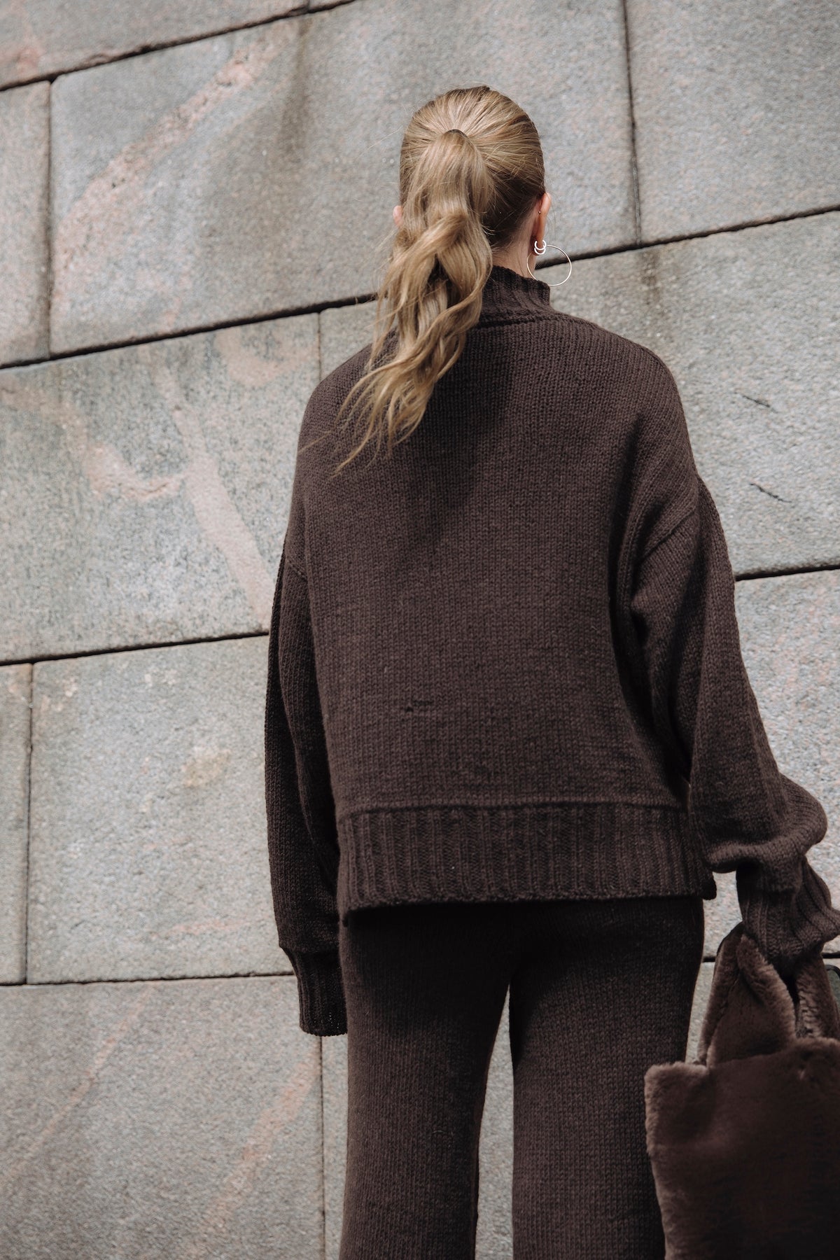 Nordic Chic: Knitting a Modern Wardrobe by Leeni Hoimela
