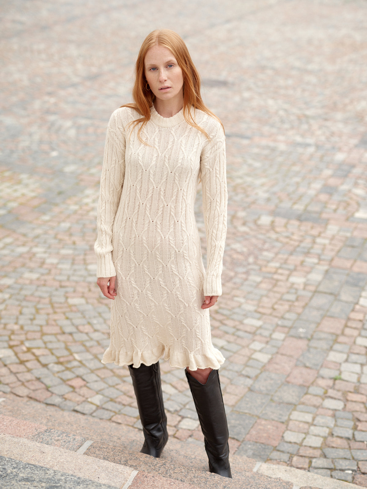 Nordic Chic: Knitting a Modern Wardrobe by Leeni Hoimela