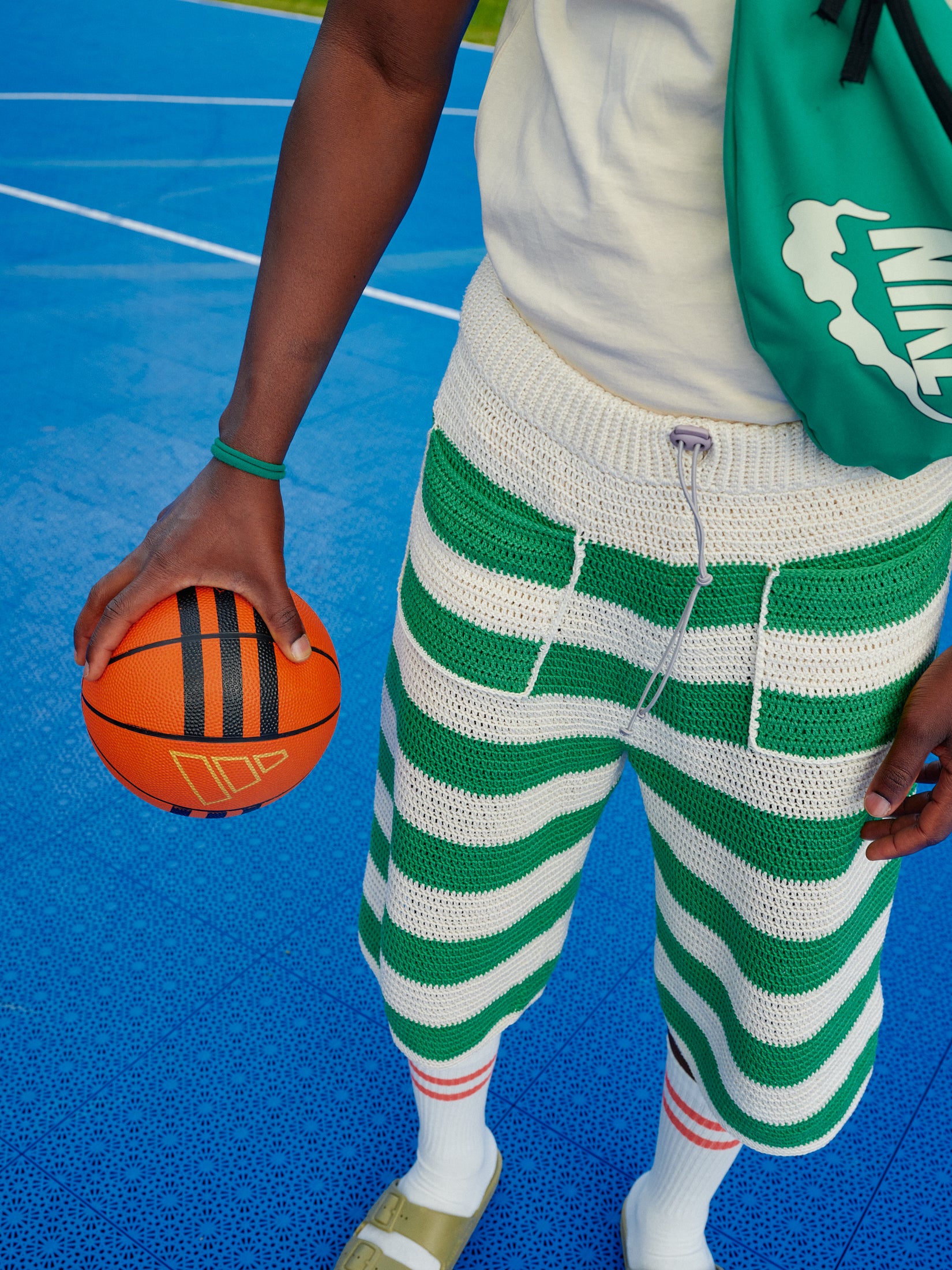 Hook Out!: Fresh Crochet Wear by Molla Mills