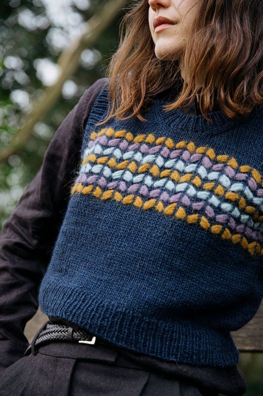 Field Notes: 20 Textured Knits for Everyday Beauty by Olga Putano