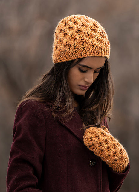 Huntington Hat & Mitts Kits with Woolstok Tweed