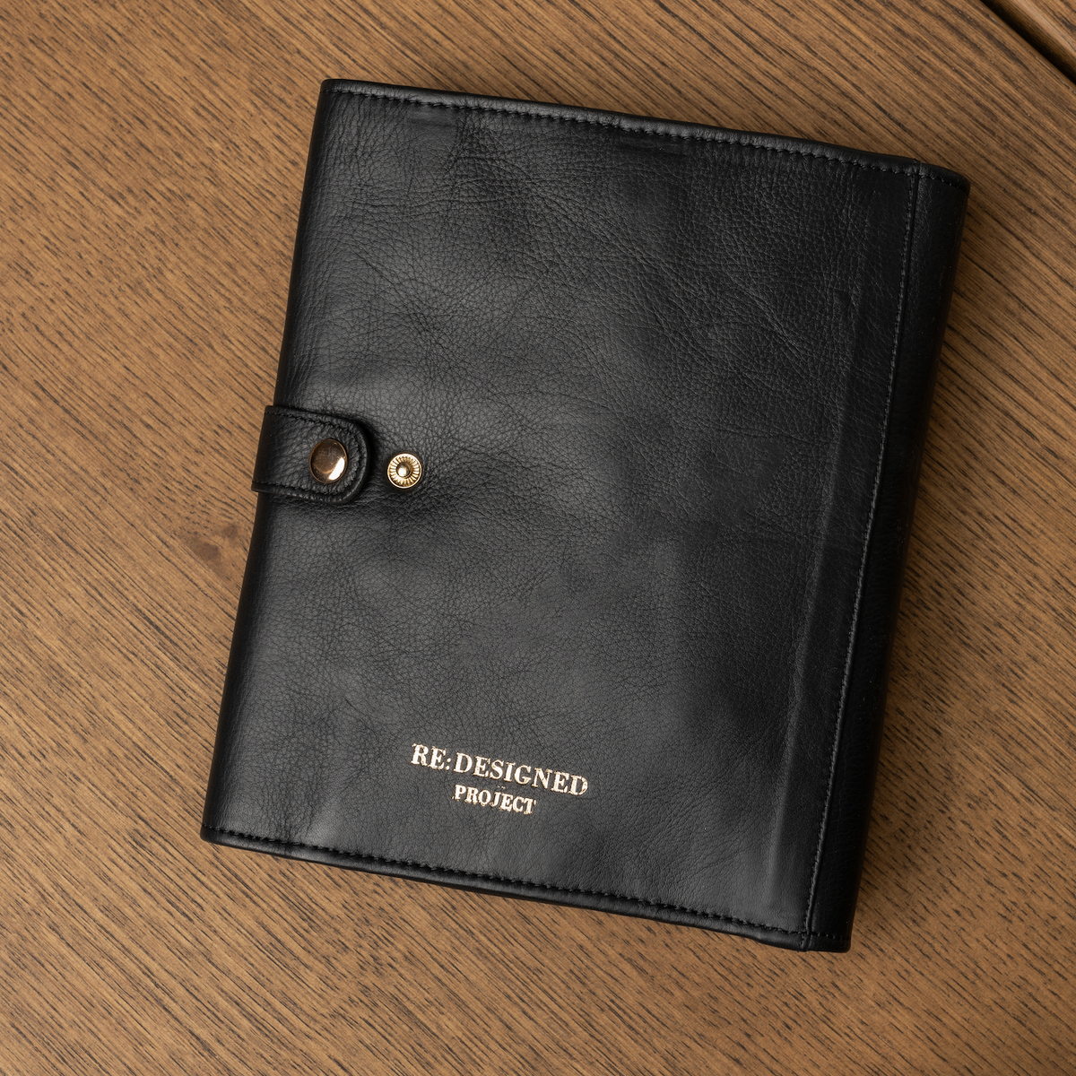 Torn&Cut 14 Interchangeable Needle Case by Re:Designed Re:Designed