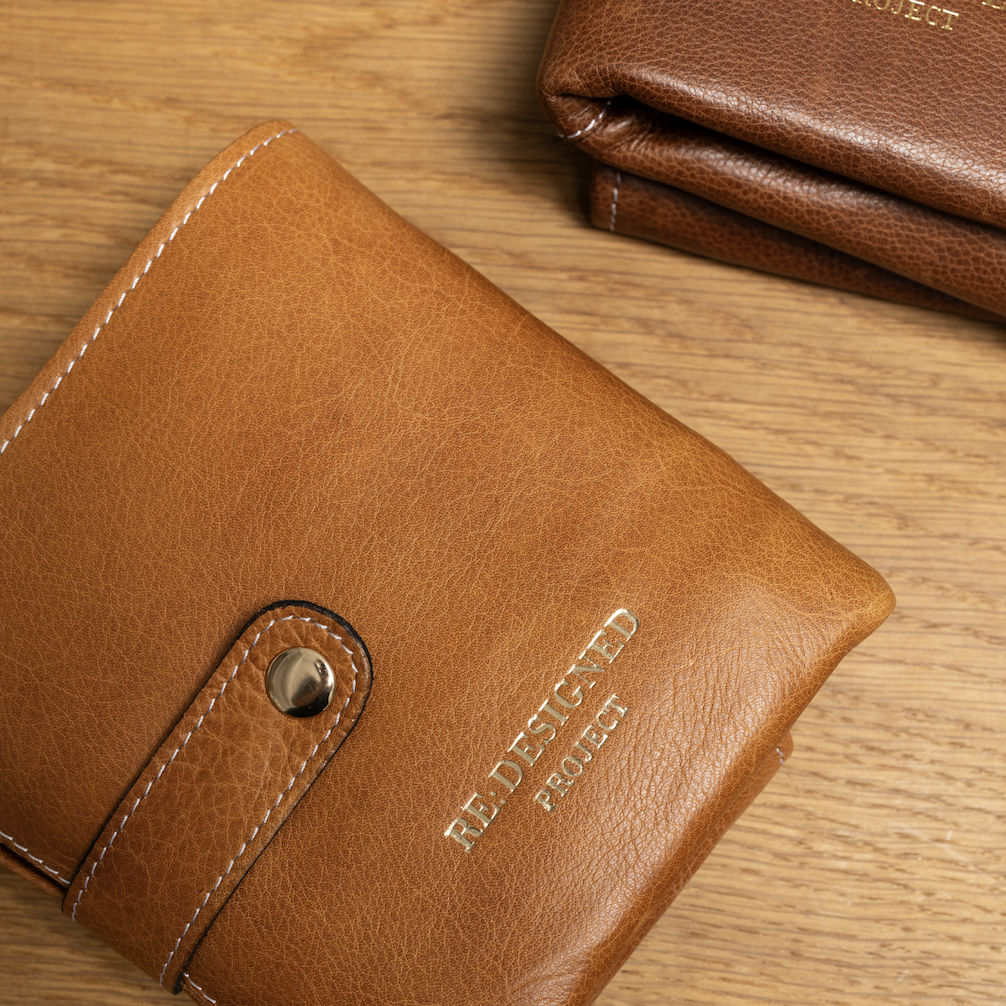 Project 76 Sewing / Darning Needle Leather Case Re:Designed