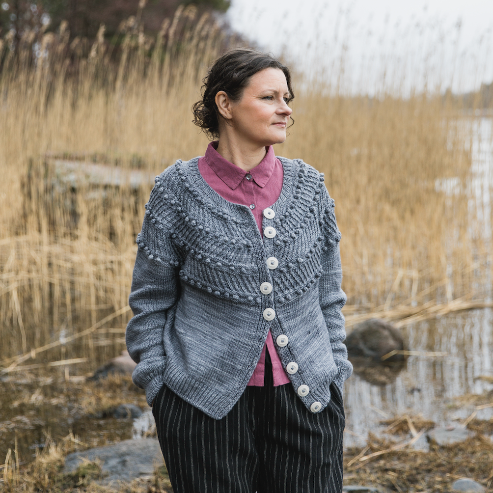 Entwined: Cables, Lace and Knitted Textures by Meiju Kallio