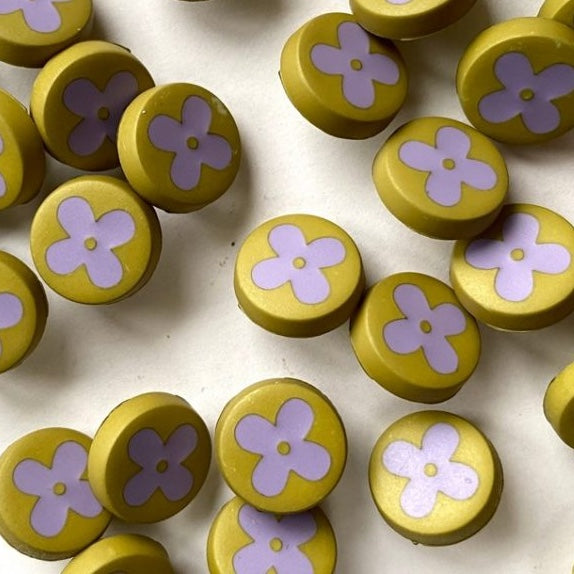 12mm - Matt Green Button With Lilac Flower