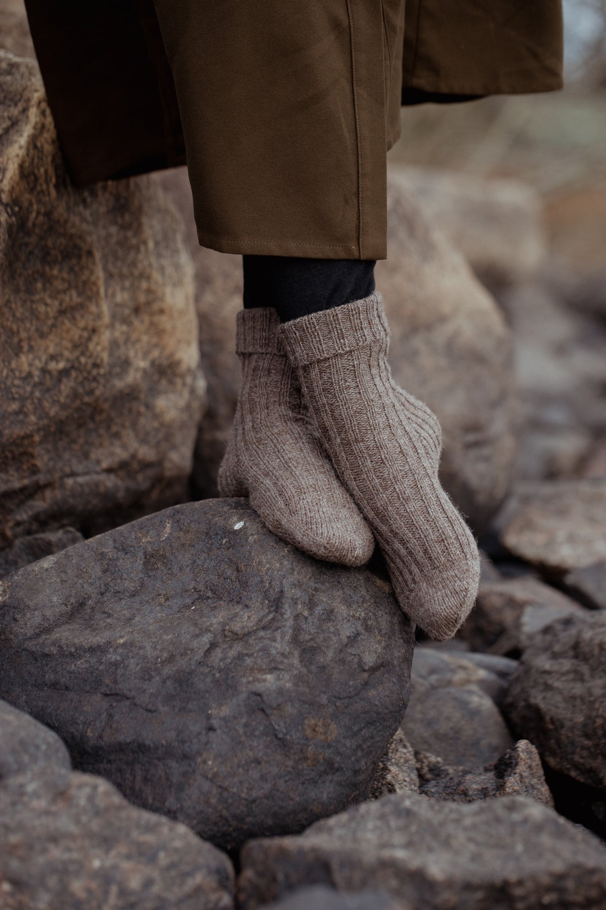 The Island and the Forest: A Knitted Correspondence