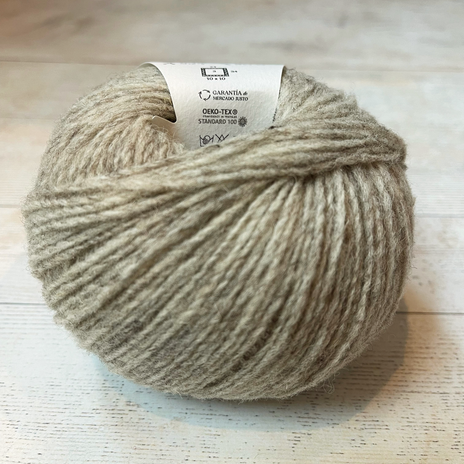 Cautiva by Wooldreamers