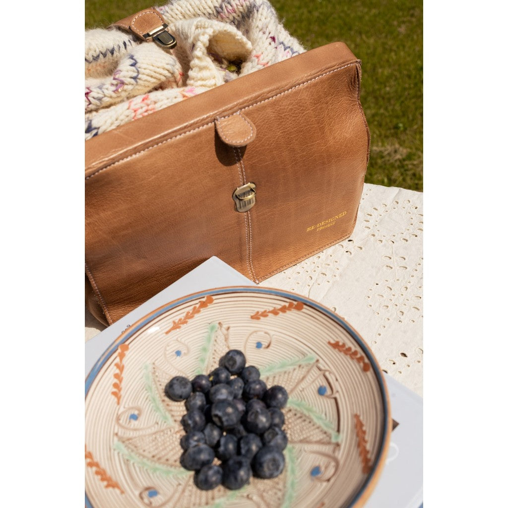 Project 97 Doctor Style Crossover Knitting Case by Re:Designed