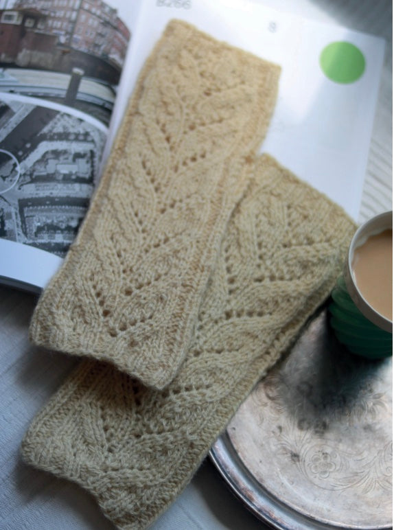 Tree of Life Mittens Kit with Ériu Elements