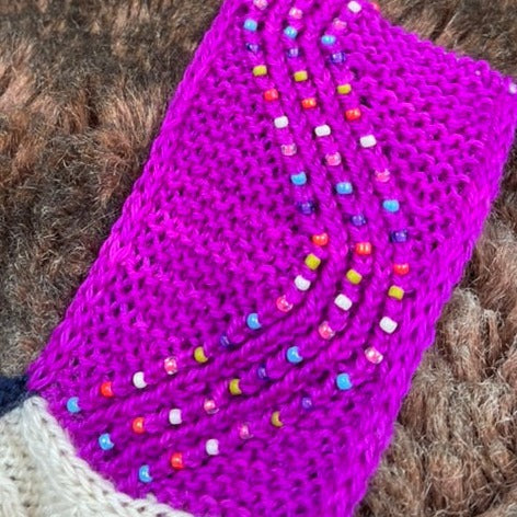 Size 6 Glass Seed Beads Debbie Abrahams Beads