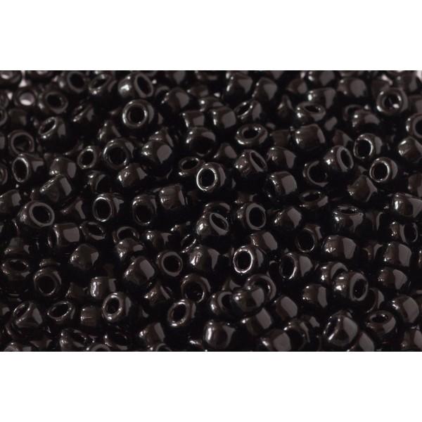 Size 8 Glass Seed Beads