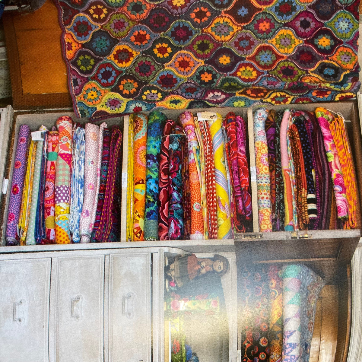 Kaffe Fassett in the Studio: Behind the Scenes with a Master