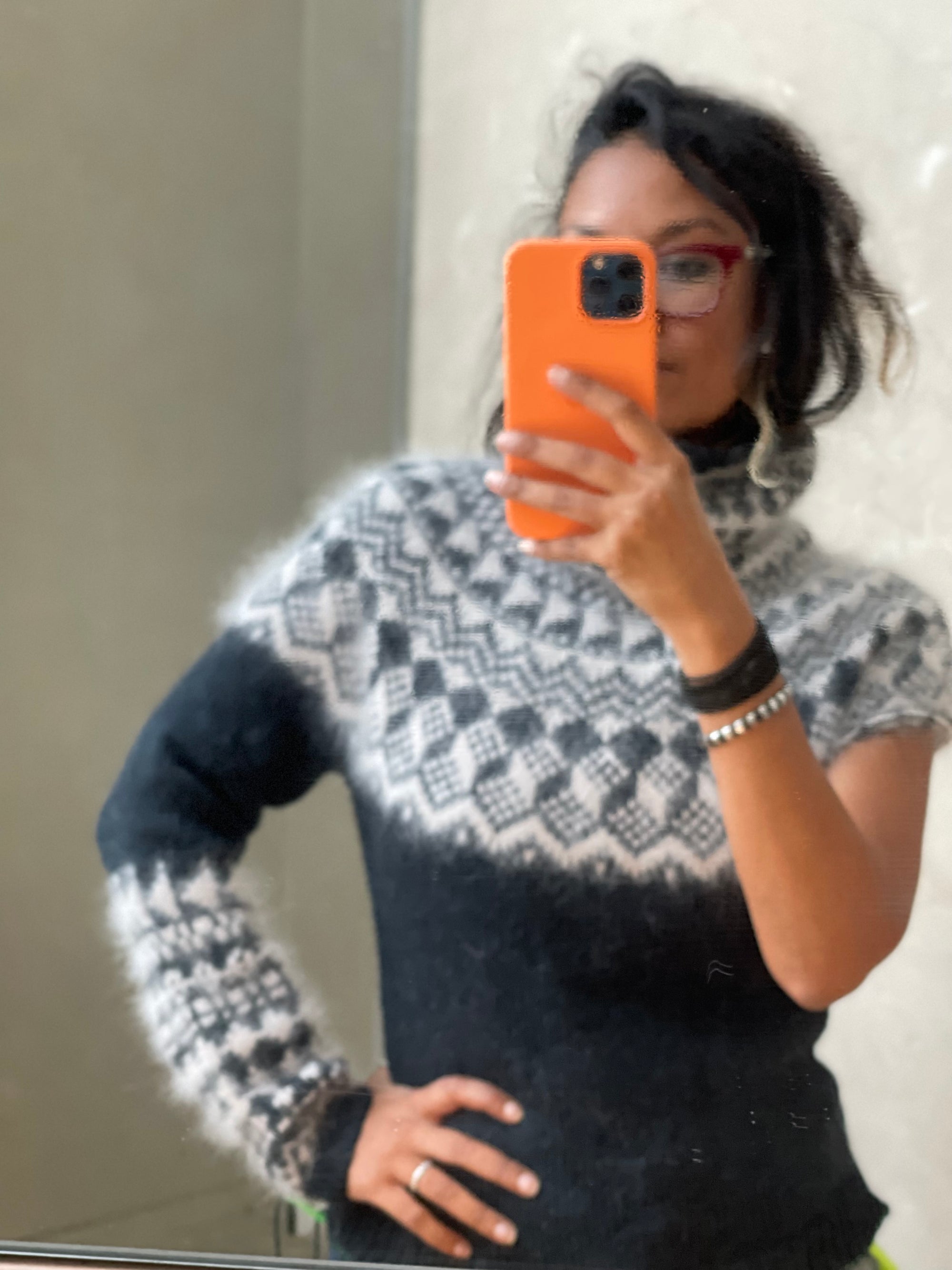 Öræfi Sweater Kits with Angora (Oraefi) Galler Yarns