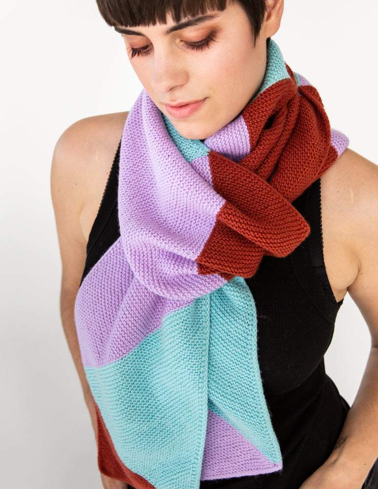 Kontur Scarf Pattern KAOS Yarn