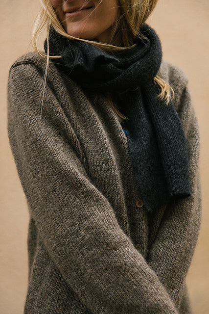 November Cardigan Pattern Biches & Bûches