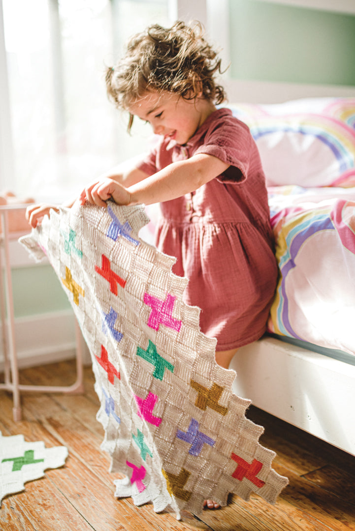 Mini Pom: Happy Knits for Little Kids Pom Pom Press