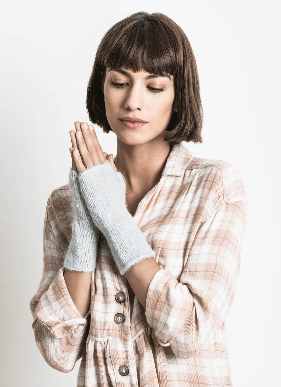 Brushed Suri Mitts Blue Sky Fibers