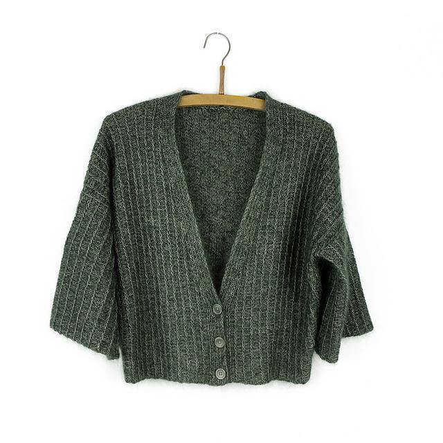 Chilly Cardigan Pattern Isager