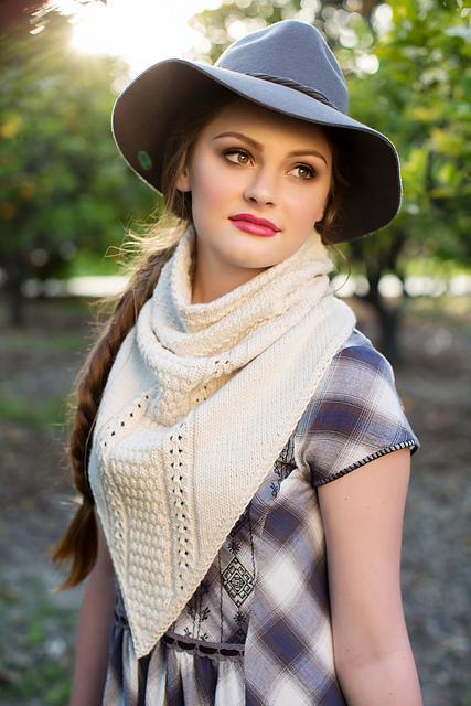Cowboy Cowl Pattern by Pam Powers Knits einrum