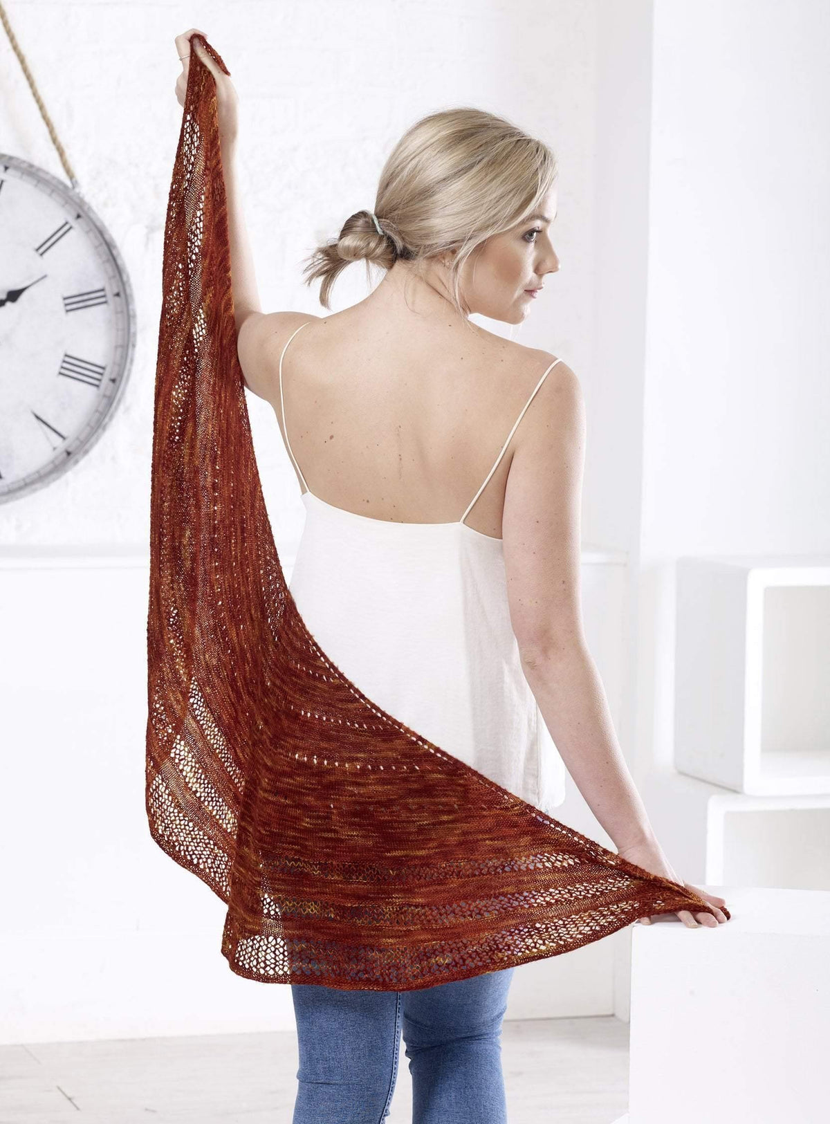 Crescent Shawl Pattern Manos del Uruguay