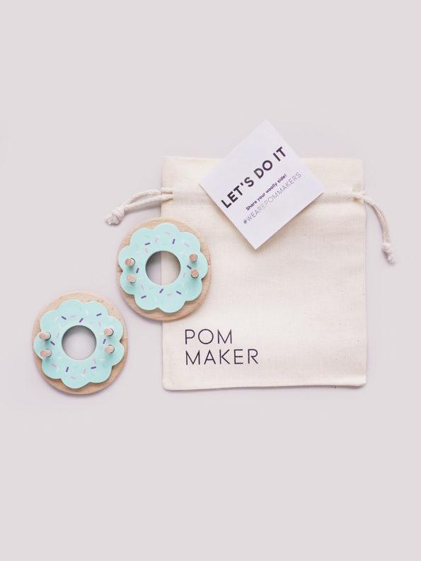 Donut Pom Maker 2.5 - 3.5" Pompoms- Blue Frost (doughnut!) Pom Maker