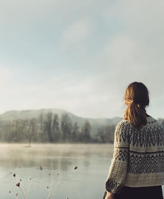 Koivua Sweater Pattern by Caitlin Hunter tribeyarns