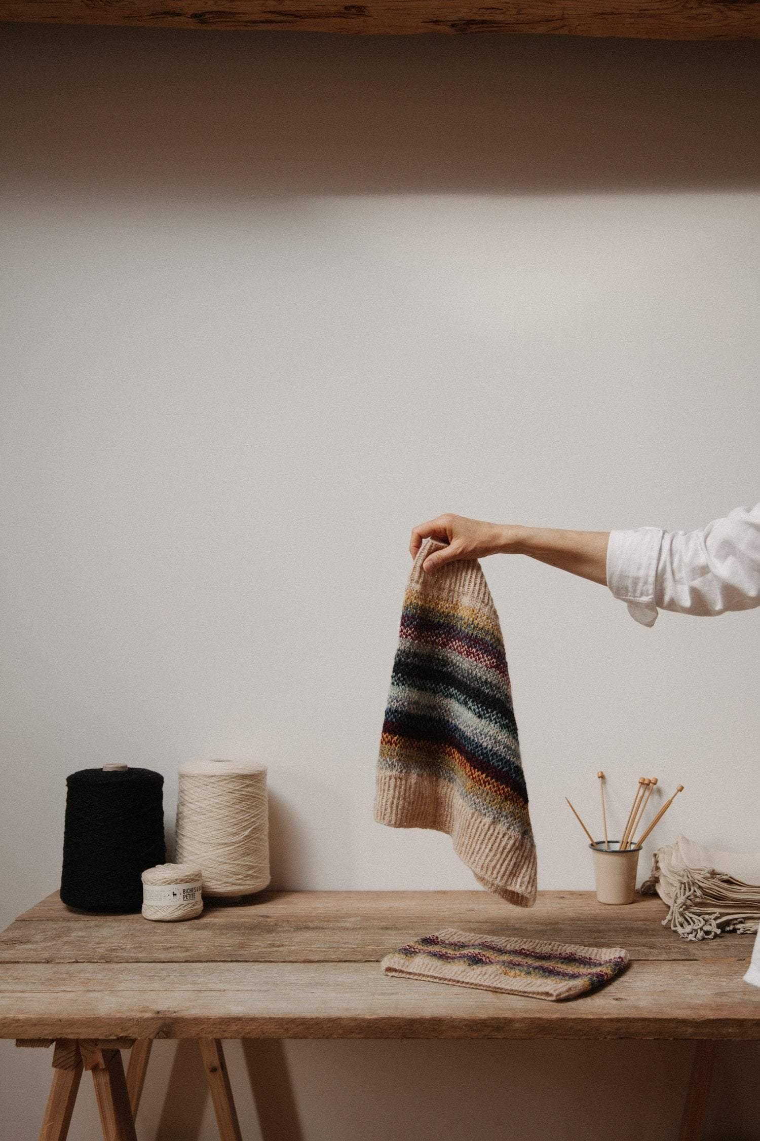 No.48 Cowl Pattern Biches & Bûches