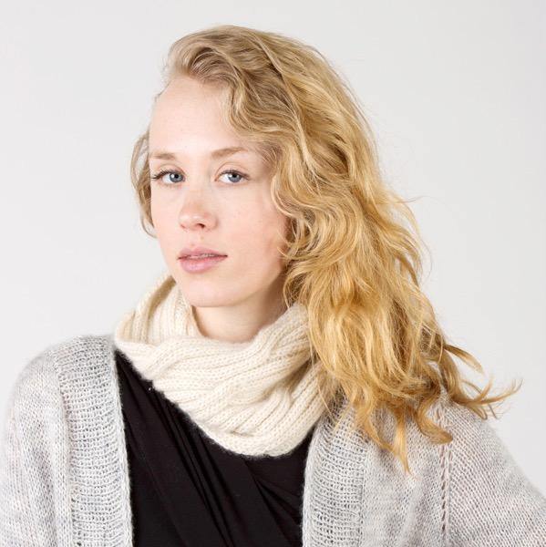 Cashmere Puffy Cowl Kit Artyarns