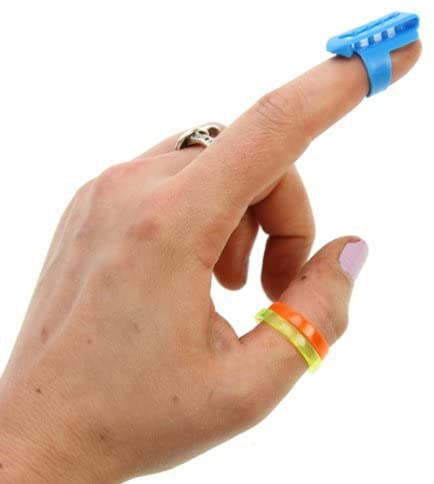 Clover Yarn Guide Clover